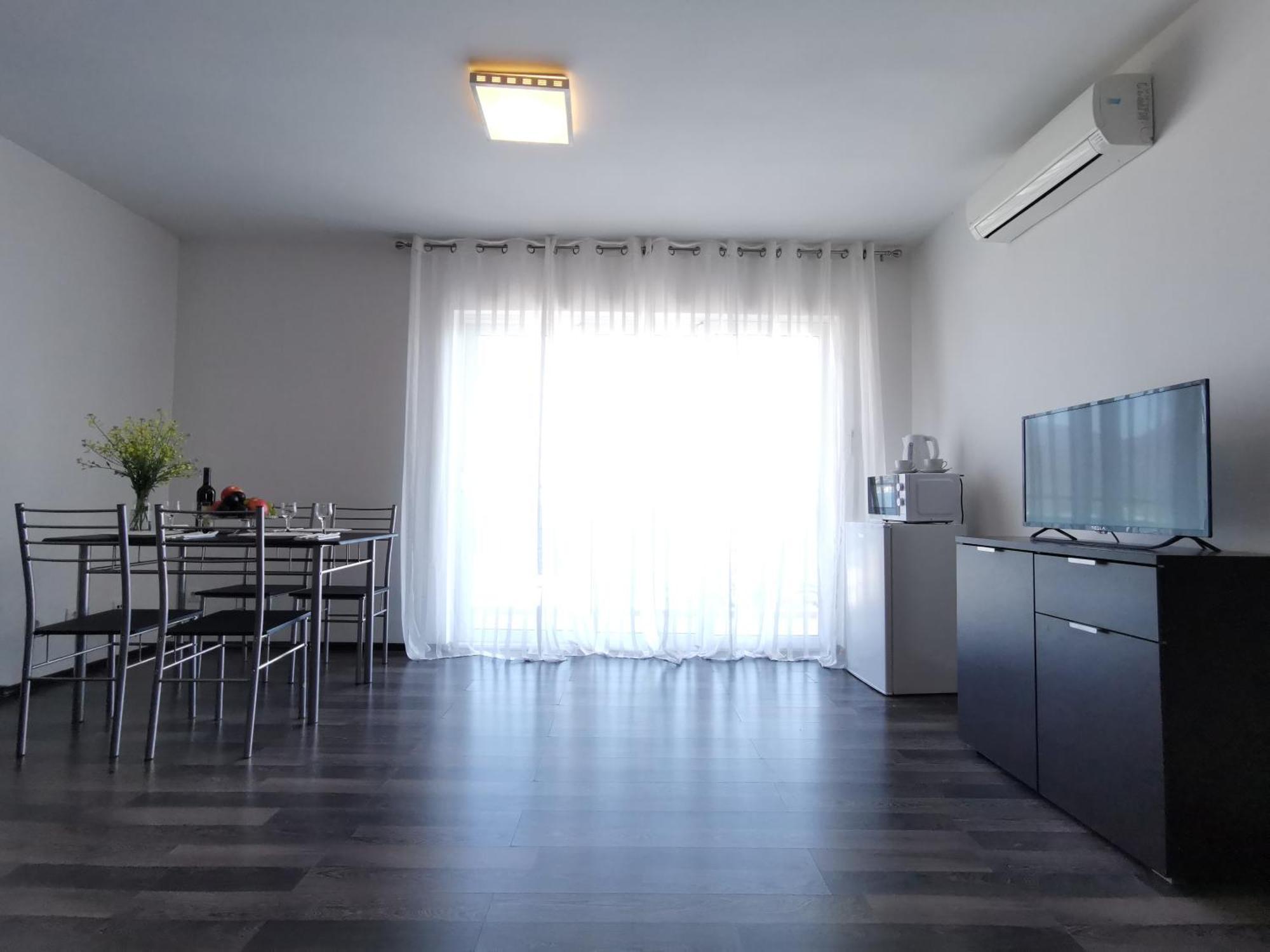 Apartment Iris With Pool Lido Of Herceg Novi Bijela แฮร์เซ็ก-โนวี ภายนอก รูปภาพ